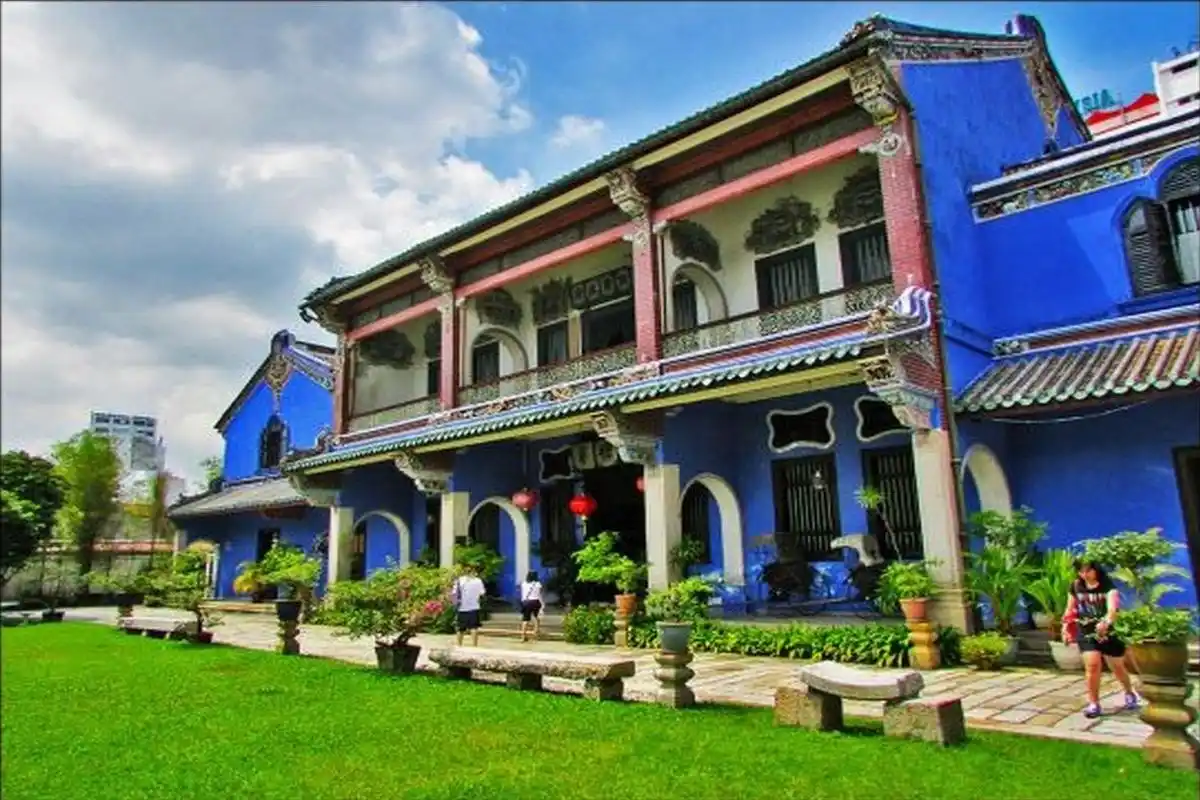 قصر تشيونج فات تزي أقدم معالم السياحة في ماليزيا