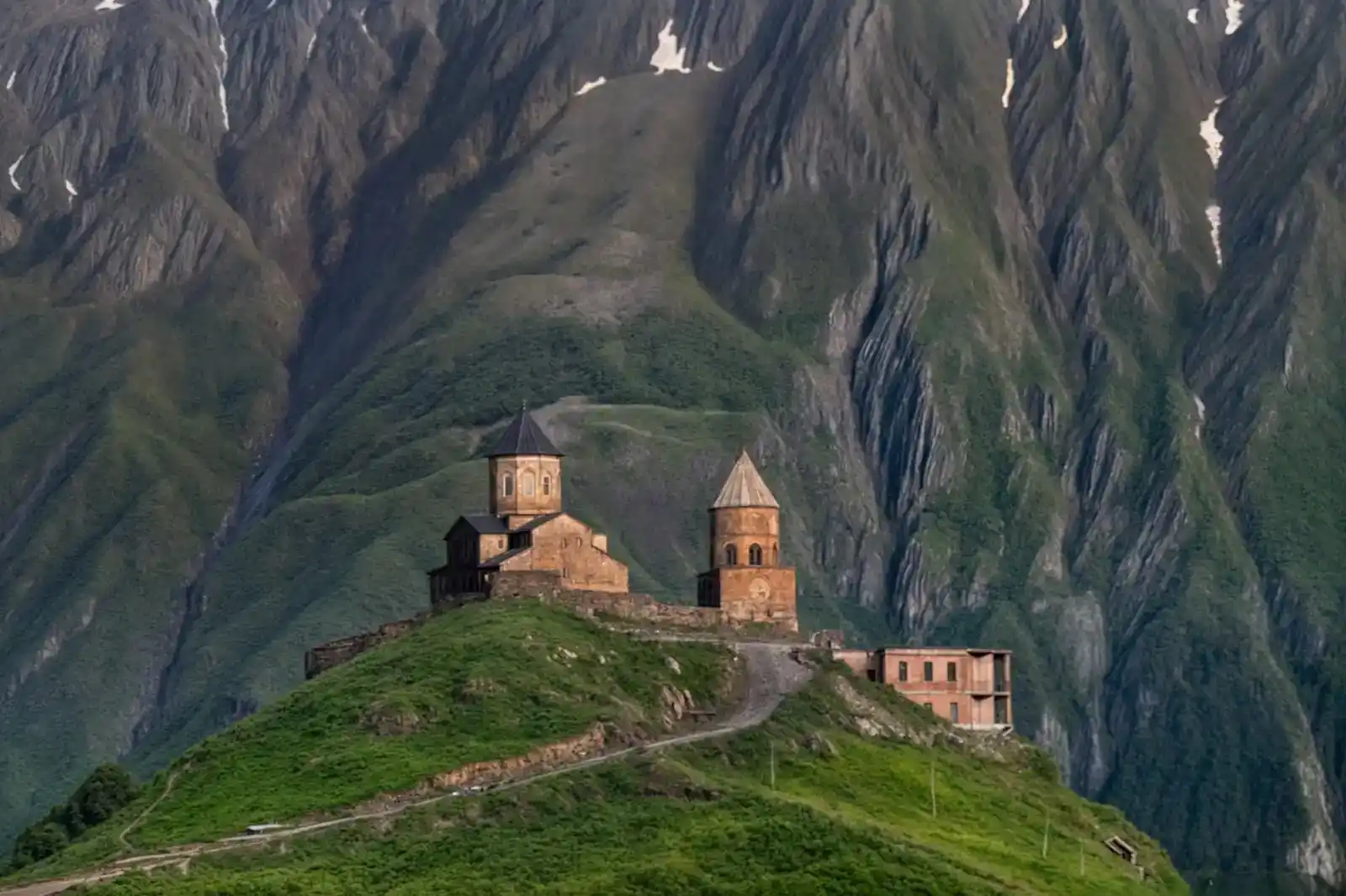 مدينة كازبيجي - أجمل المناطق السياحية في جورجيا