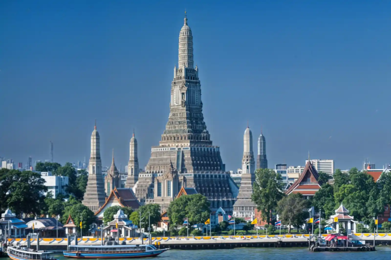 معبد وات آرون - أجمل المناطق السياحية