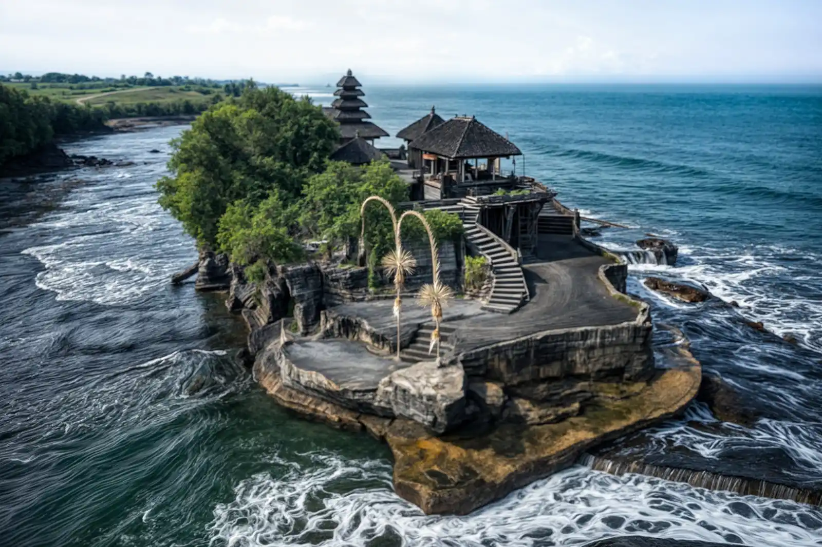 تاناه لوط - ضمن أجمل مناطق سياحية في بالي