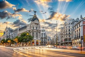 شارع جران فيا - أبرز أماكن سياحية في اسبانيا