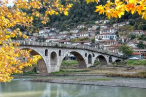 دليل السياحة في ألبانيا وأجمل المناطق السياحية لعطلة مثالية 12 جسر جوريكا - السياحة في ألبانيا مع أمتع المعالم