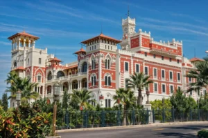 قصر المنتزه - لا تخلو منه رحلات مصر