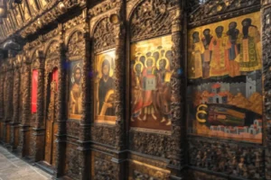 دليل السياحة في ألبانيا وأجمل المناطق السياحية لعطلة مثالية 13 متحف أونوفري - المناطق السياحية المميزة في ألبانيا