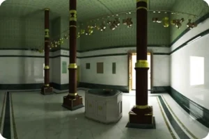 Makkah Region Guide: Plan a Meaningful Trip to Makkah Today 14 Discover Makkah Museums to explore Islamic artifacts and historic exhibitions.