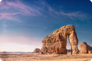 AlUla desert landscape showing the best time to visit Saudi Arabia for outdoor adventures