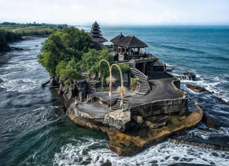 تاناه لوط - ضمن أجمل مناطق سياحية في بالي